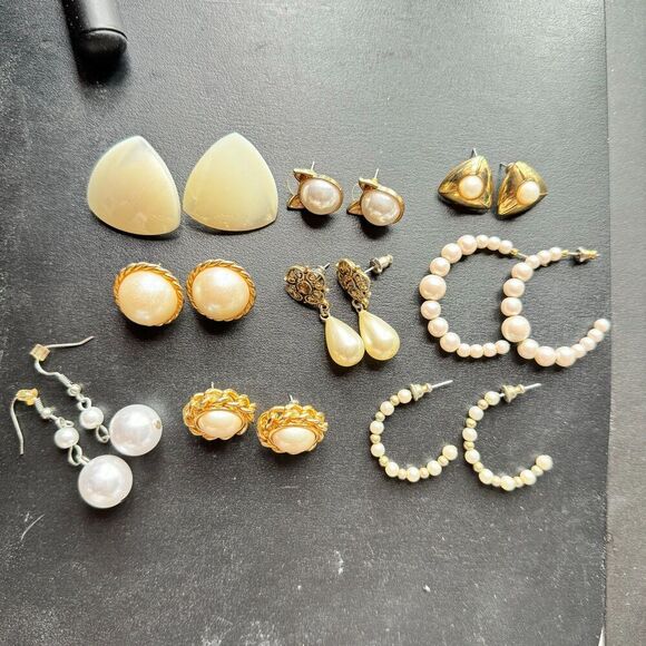 9 Pair of Earrings Lot Mixed of Faux Pearl and Mother of Pearl Pierced - Picture 9 of 9